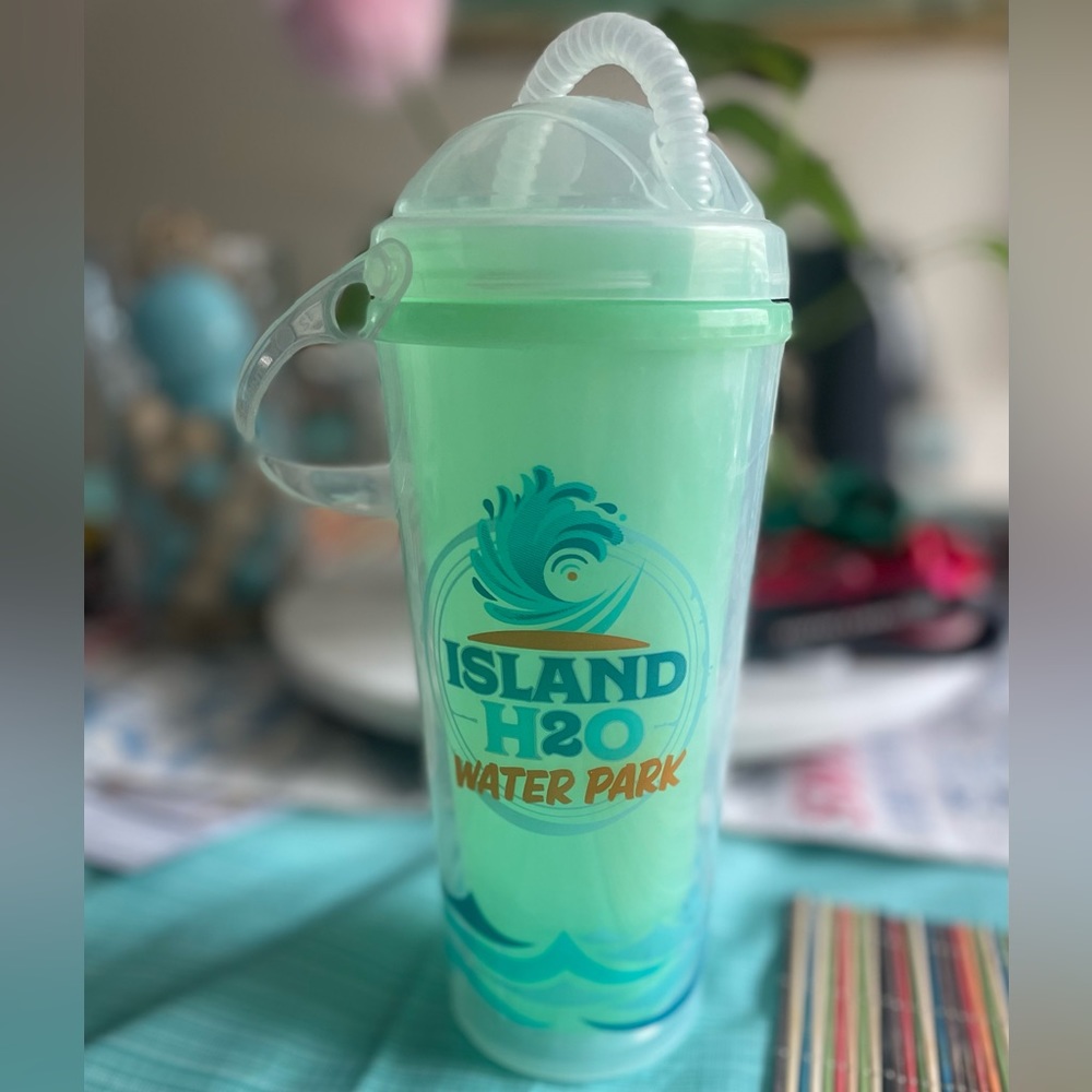 Island H2O reusable/activating cups
